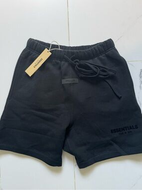 Essentials fear of god mens shorts